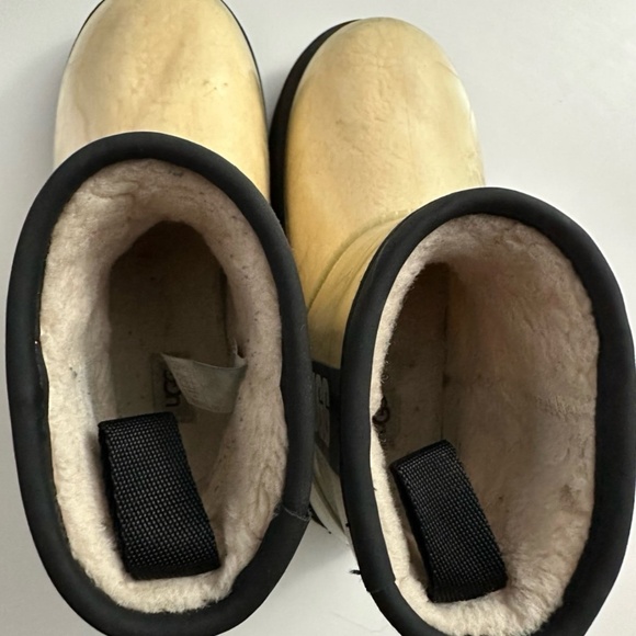 Ugg Boots - Picture 3 of 5